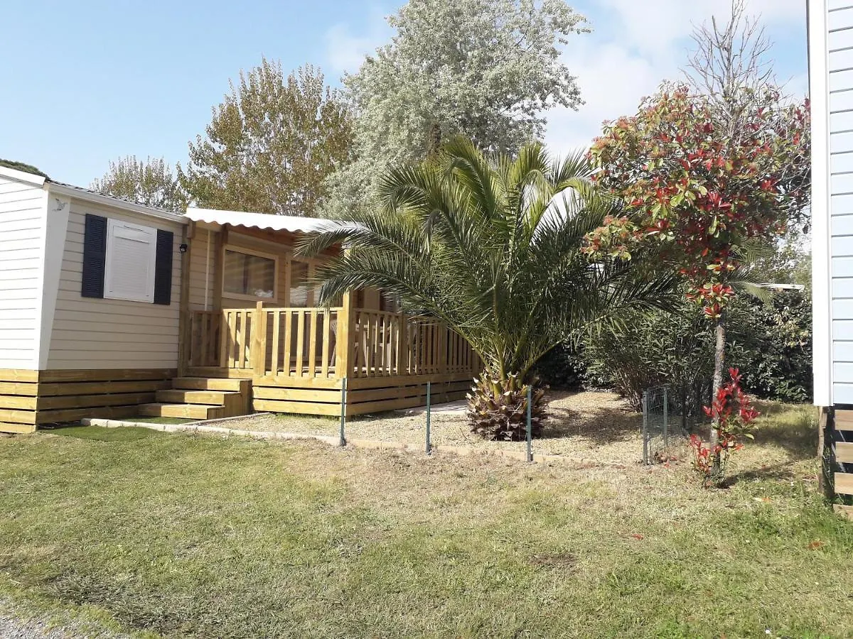 Mobil Home Neuf 2 Chambres 6 Personnes Saint Aygulf Plage Frejus 0*,  France